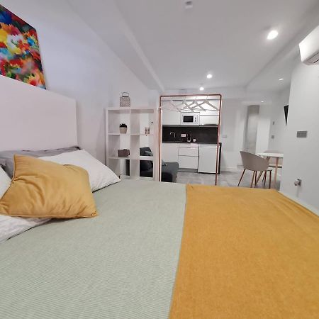 Loftinmalaga Aparthotel Exteriör bild