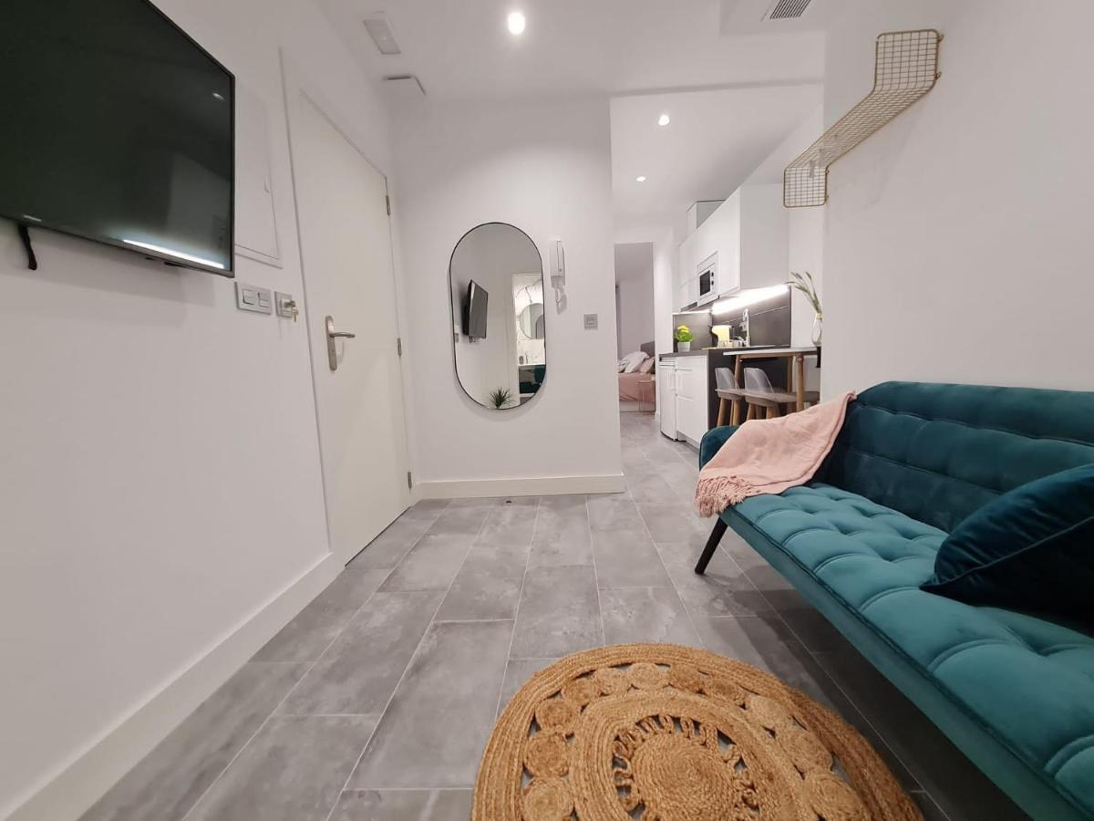 Loftinmalaga Aparthotel Exteriör bild