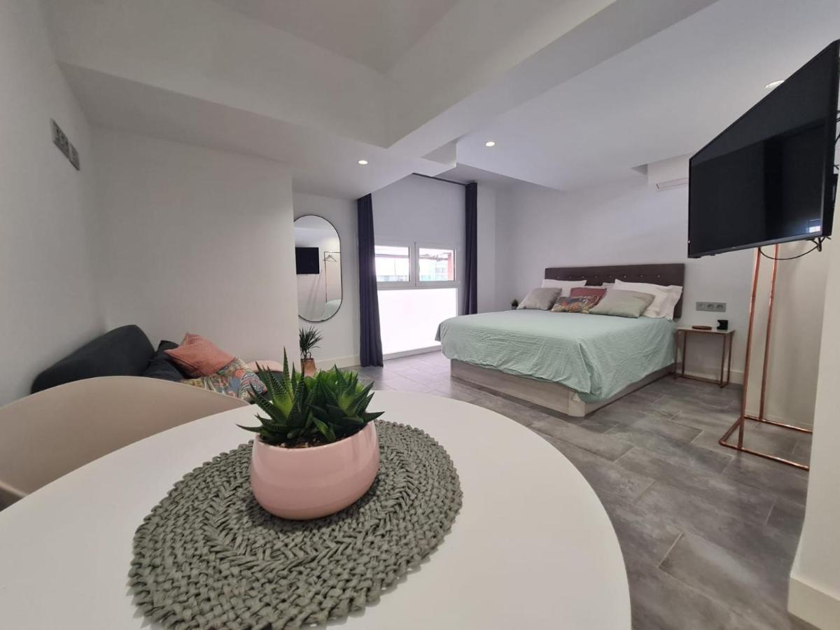 Loftinmalaga Aparthotel Exteriör bild