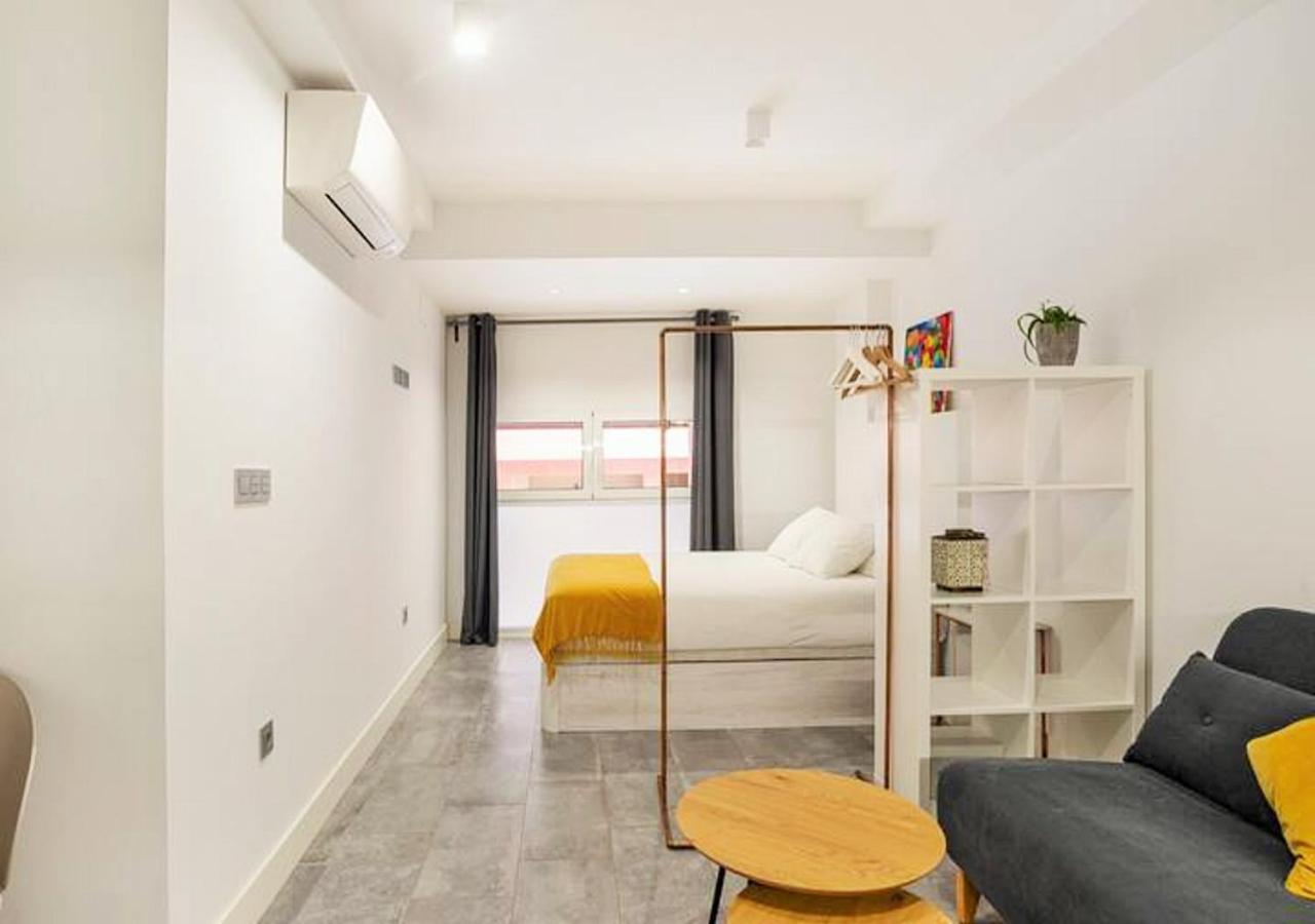 Loftinmalaga Aparthotel Exteriör bild